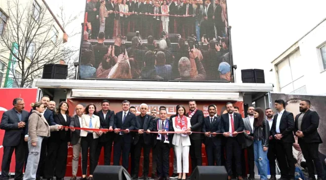 Antalya Büyükşehir Belediye Başkanı Muhittin Böcek, Döşemealtı ve Korkuteli’de Seçim Koordinasyon Merkezlerinin Açılışını Gerçekleştirdi