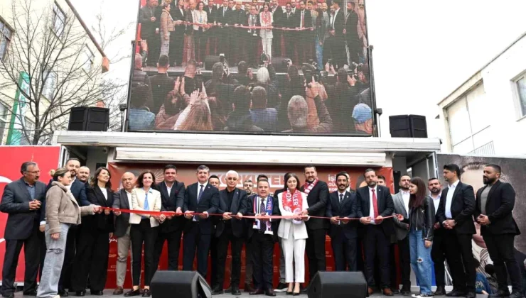 Antalya Büyükşehir Belediye Başkanı Muhittin Böcek, Döşemealtı ve Korkuteli’de Seçim Koordinasyon Merkezlerinin Açılışını Gerçekleştirdi