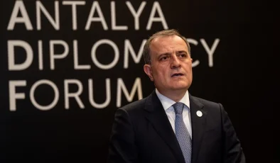Azerbaycan Dışişleri Bakanı: Görüşmelerde somut çözümlere ulaşılamadı