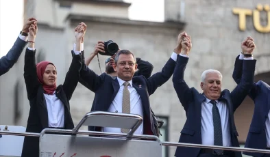 CHP Genel Başkanı Özgür Özel, Bursa’da adayını tanıttı