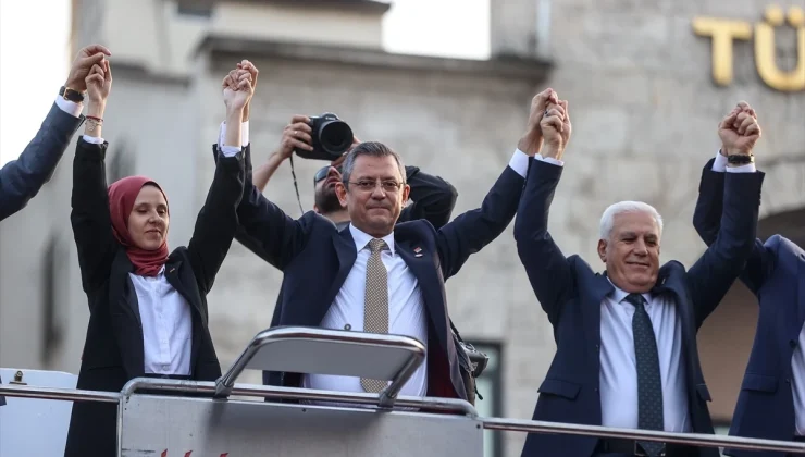 CHP Genel Başkanı Özgür Özel, Bursa’da adayını tanıttı