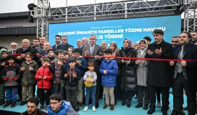 Gençlik ve Spor Bakanı Osman Aşkın Bak, Ümraniye’de Yüzme Havuzu Açılışı Yaptı