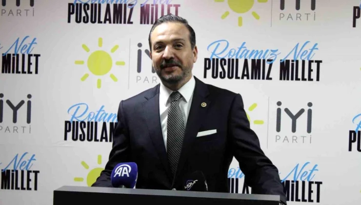 İYİ Parti Genel Başkan Yardımcısı Kürşad Zorlu, Uşak’ta seçim çalışmalarına destek verdi