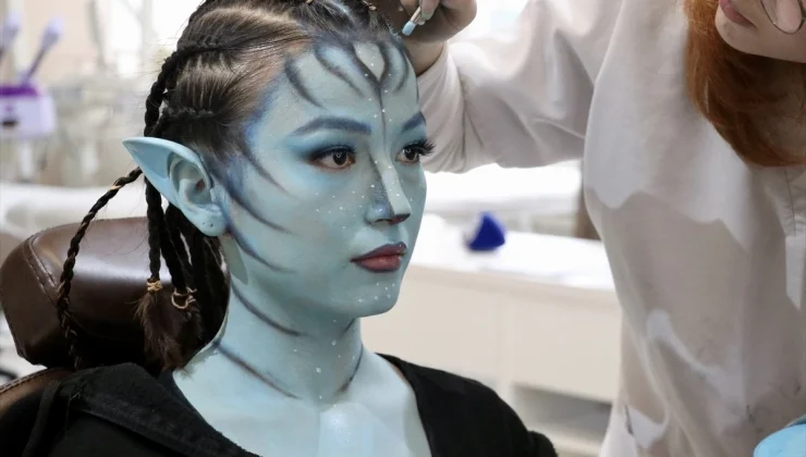 Bursa’daki Meslek Lisesi Öğrencileri Bilim Kurgu Filmlerinin Setlerinde Karakter Makyajı Öğreniyor