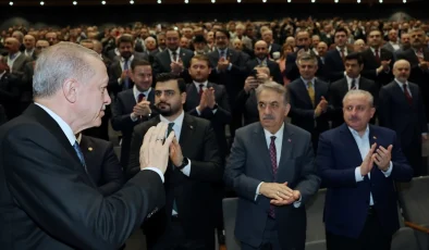 Cumhurbaşkanı Erdoğan: ’15 sene önce nerede duruyorsam bugün de aynı yerde dimdik duruyorum’