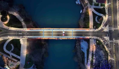 Manavgat’ta Şükrü Sözen Taşıt Köprüsü Açıldı