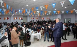 Kayseri Büyükşehir Belediye Başkanı Dr. Memduh Büyükkılıç, Hacılar ilçesinde vatandaşlarla iftar sofrasında bir araya geldi