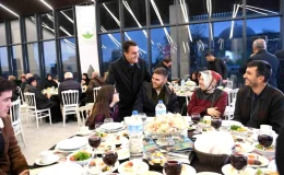 Osmangazi Belediye Başkanı Mustafa Dündar, Şehit Aileleri Onuruna İftar Programı Düzenledi